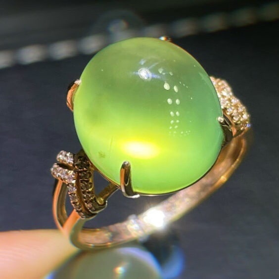 14k Gold 12 Ct Natural Prehnite & Diamond Ring - 5