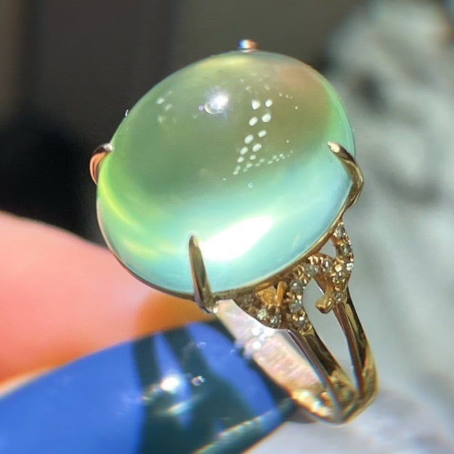 14k Gold 10.3 Ct Natural Prehnite & Diamond Ring - 2