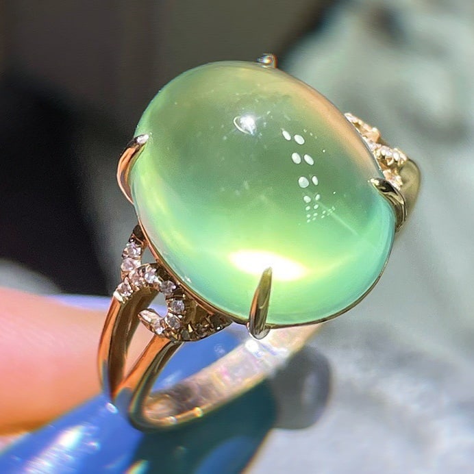 14k Gold 10.3 Ct Natural Prehnite & Diamond Ring - 3