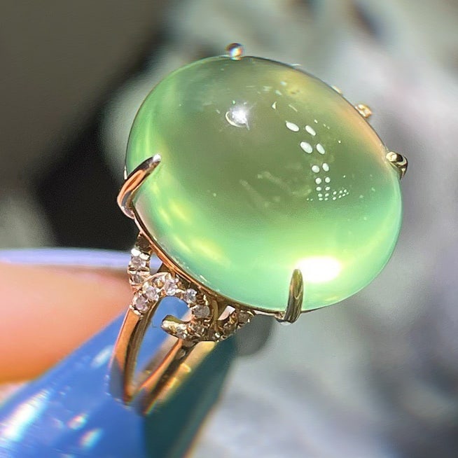 14k Gold 10.3 Ct Natural Prehnite & Diamond Ring - 4