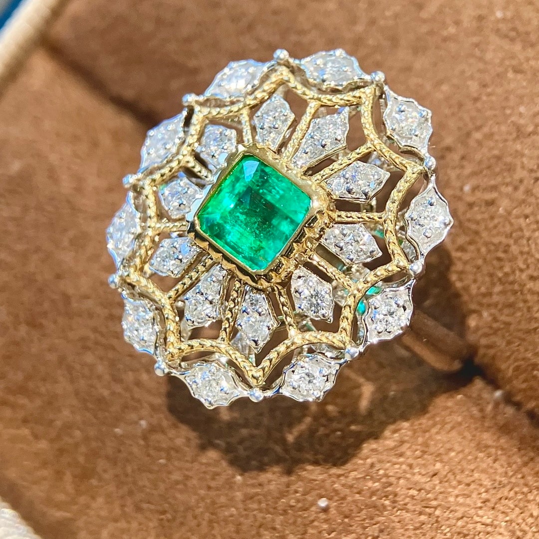 14k Gold 1.01 Ctw Natural Emerald & Diamond Ring - 4