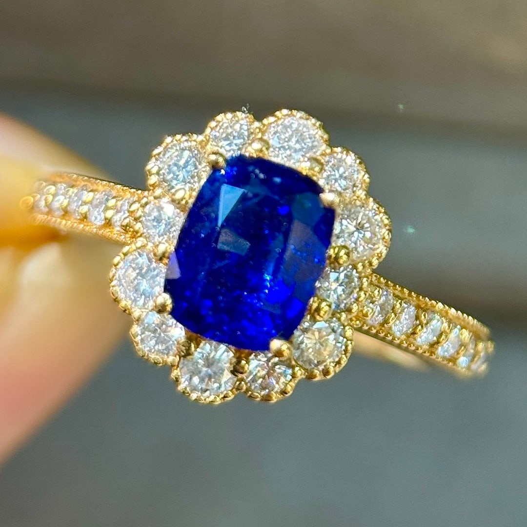 14k Gold 2.14 Ctw Natural Sapphire & Diamond Ring - 5