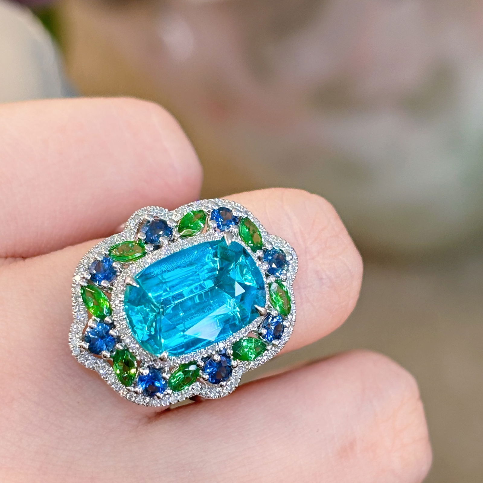 14k Gold 5.01 Ct Natural Paraiba Tourmaline & Diamond Ring - 7