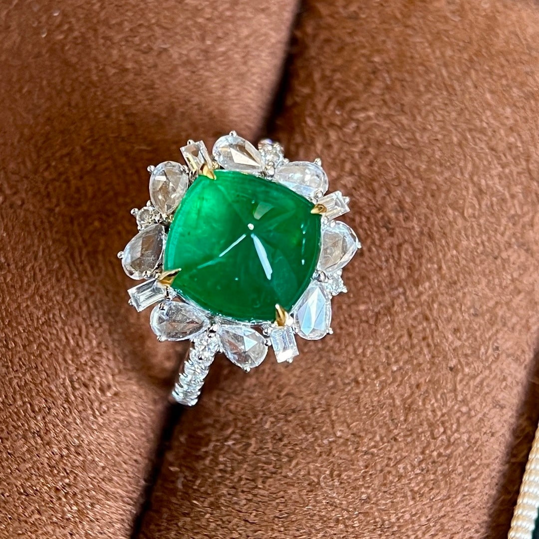 14k Gold 5.45 Ctw Vivid Green Natural Emerald & Diamond Ring - 3