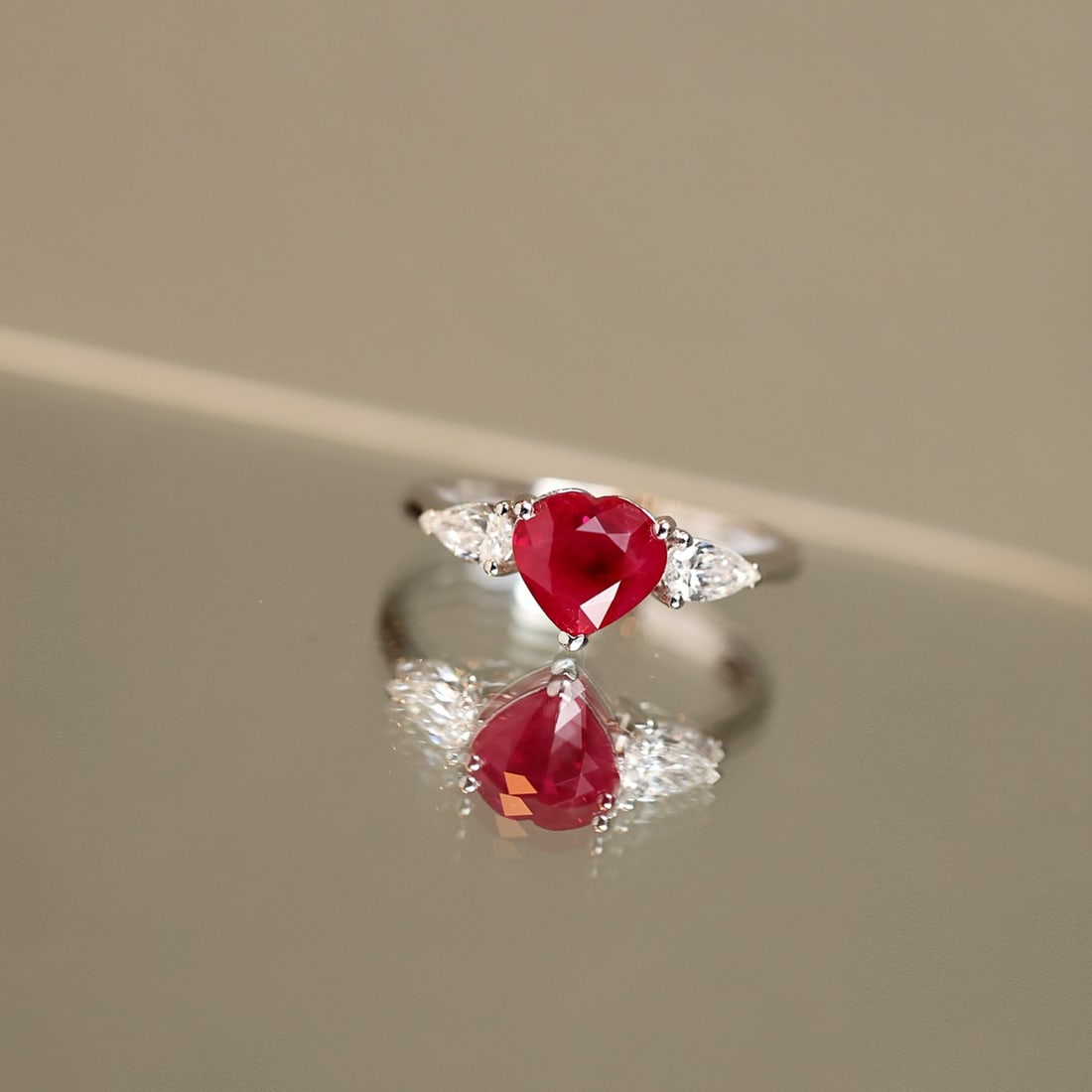 14k Gold 2.38 Ctw Natural Ruby & Diamond Ring - 3