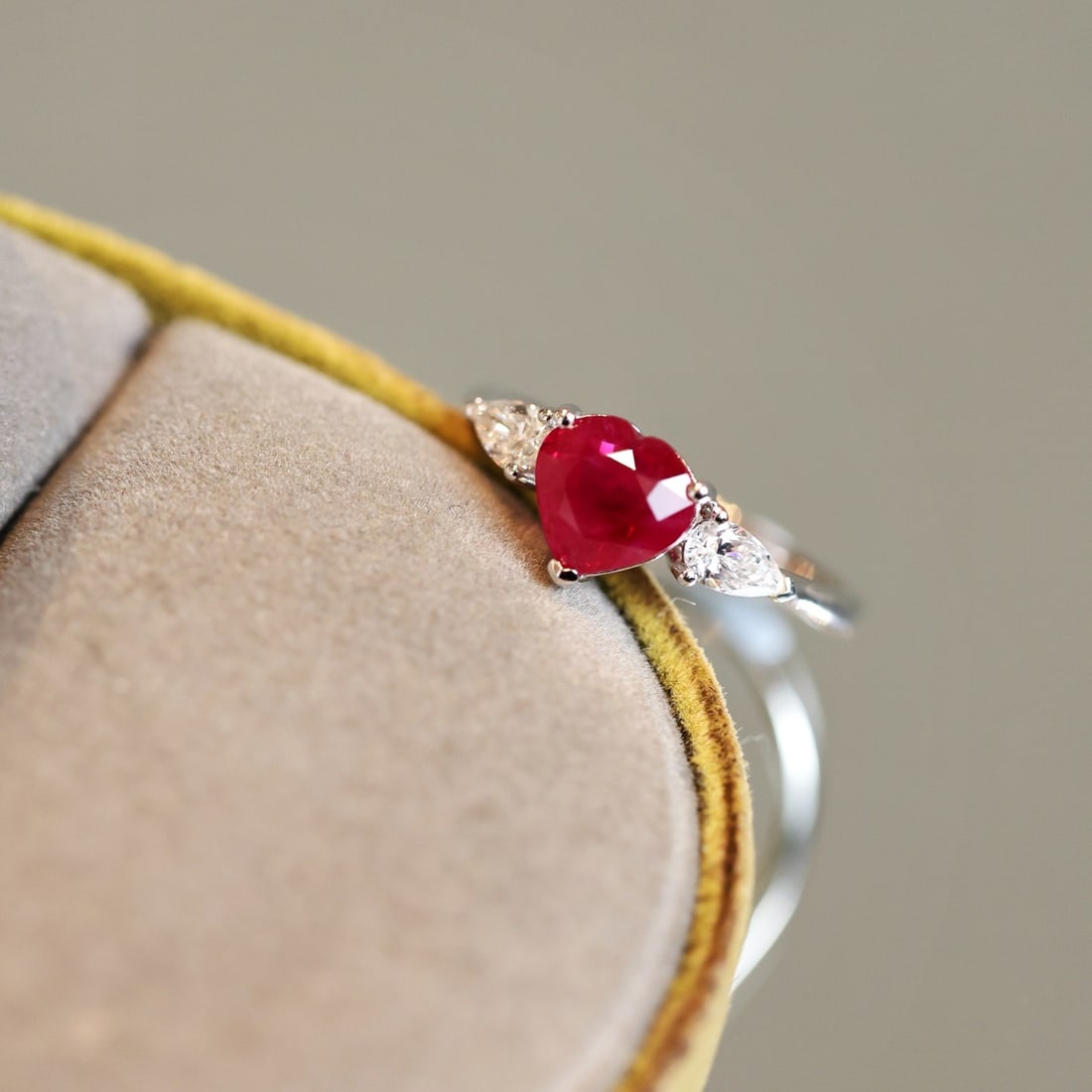 14k Gold 2.38 Ctw Natural Ruby & Diamond Ring - 6