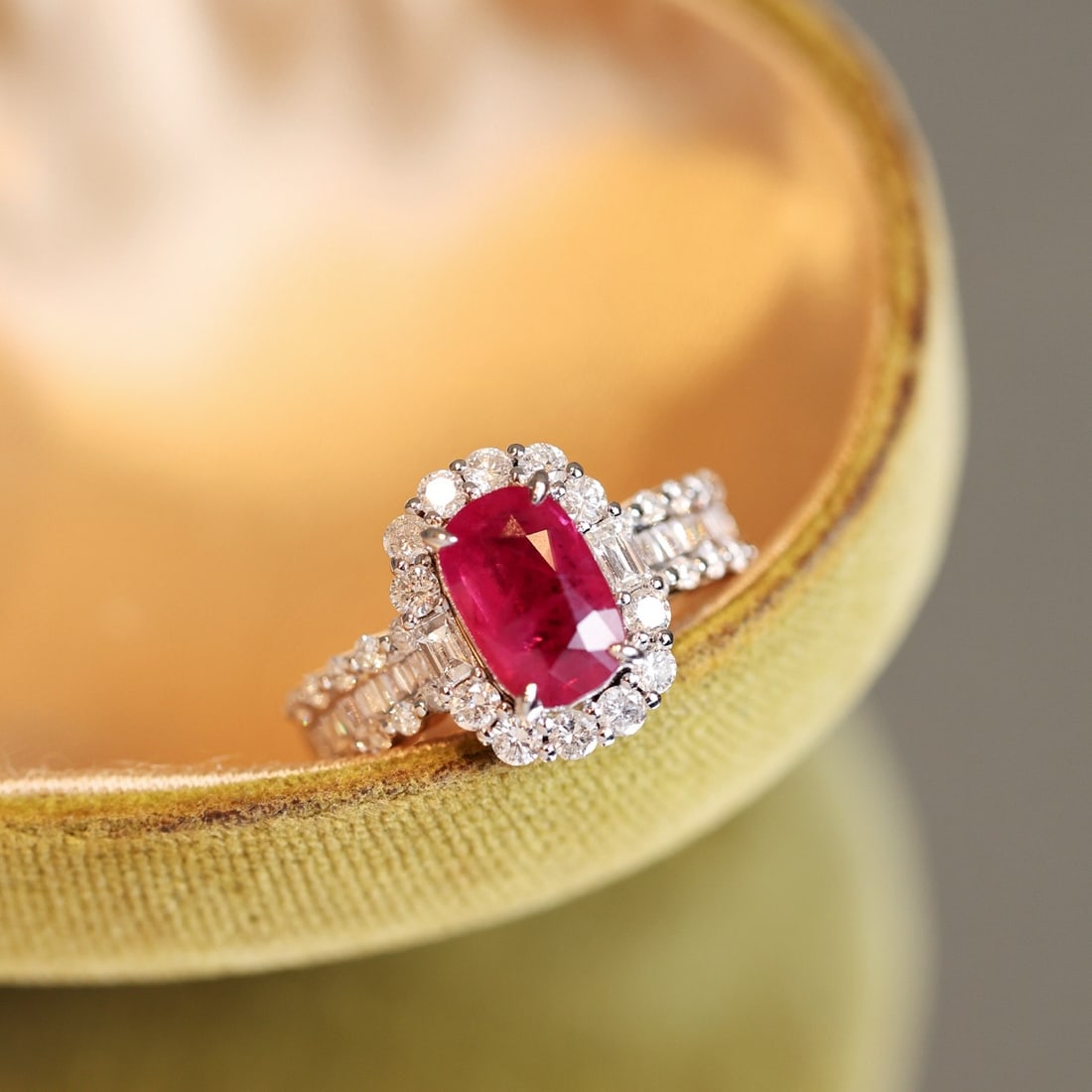 14k Gold 3.31 Ctw Natural Ruby & Diamond Ring - 5