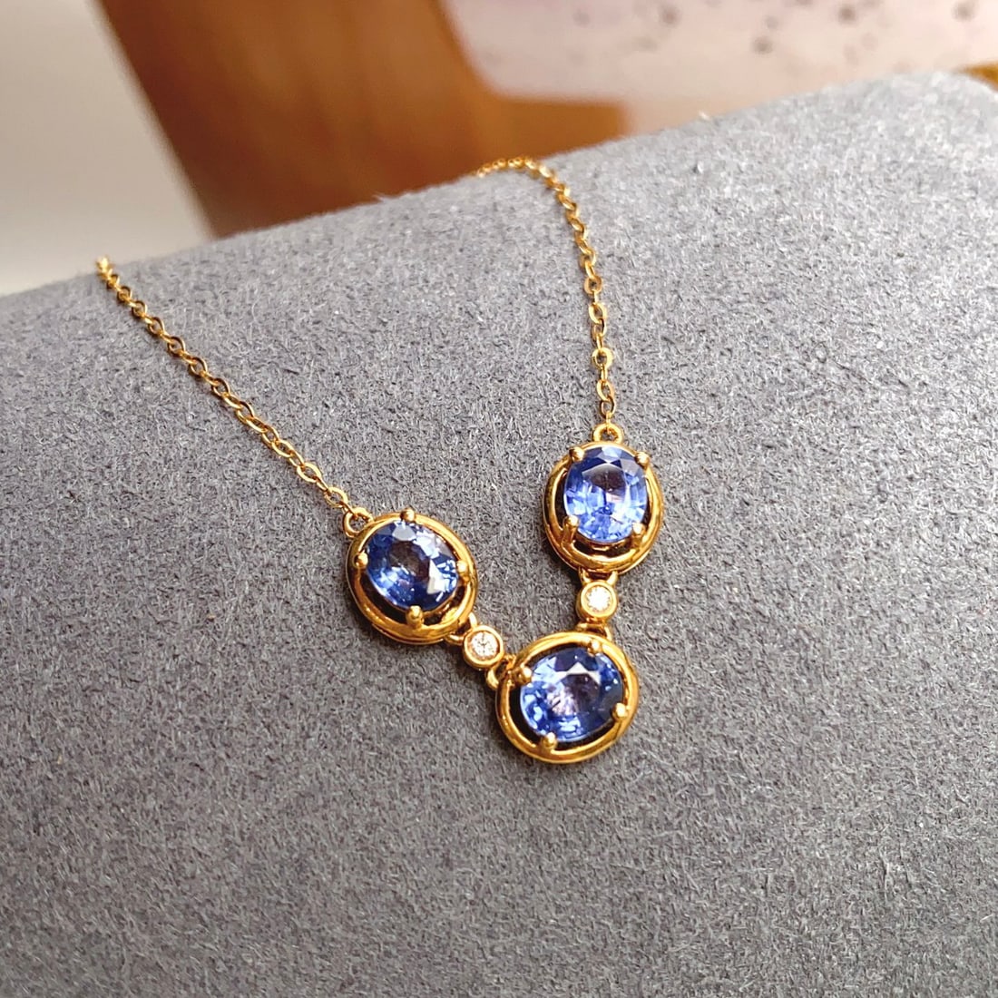 14k Gold 1.70 Ct Natural Sapphire & Diamond Necklace - 3