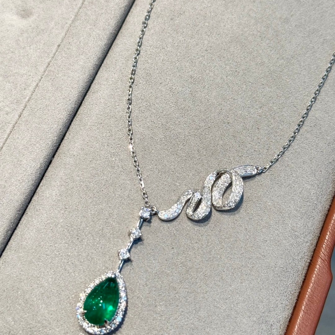 14k Gold 3.74 Ctw Vivid Green Natural Emerald & Diamond Necklace - 3