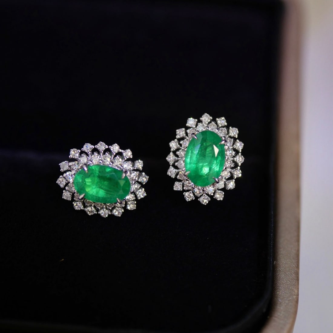 14k Gold 1.6 Ctw Natural Emerald & Diamond Earrings - 2