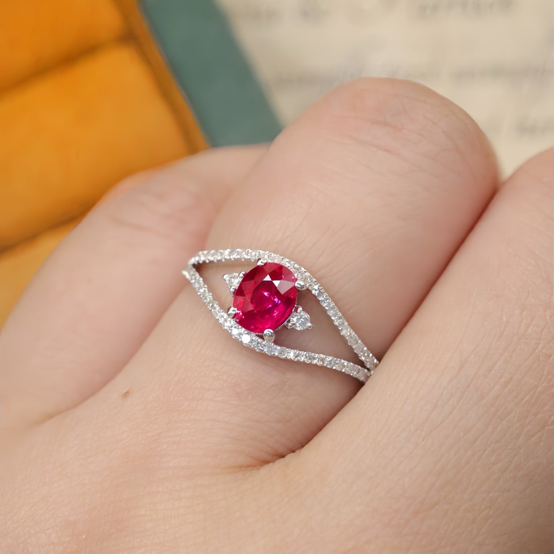 14k Gold 0.82 Ctw Natural Ruby & Diamond Ring - 5