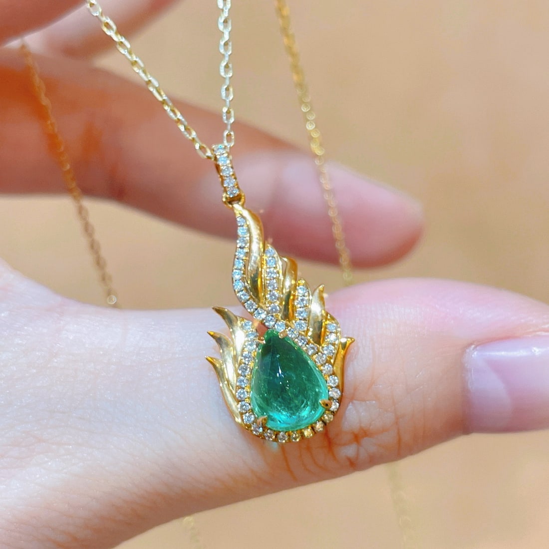 14k Gold 2.23 Ctw Natural Emerald & Diamond Pendant( Without Chain ) - 4
