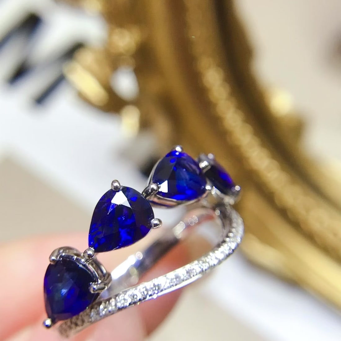 14k Gold 2.8 Ct Vivid Blue Natural Sapphire & Diamond Ring - 2