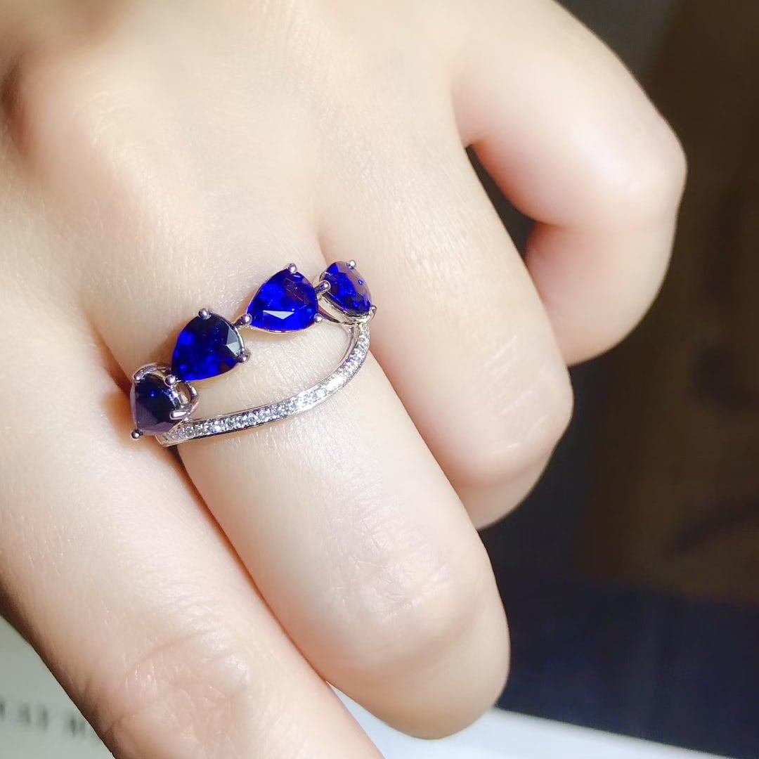 14k Gold 2.8 Ct Vivid Blue Natural Sapphire & Diamond Ring - 4