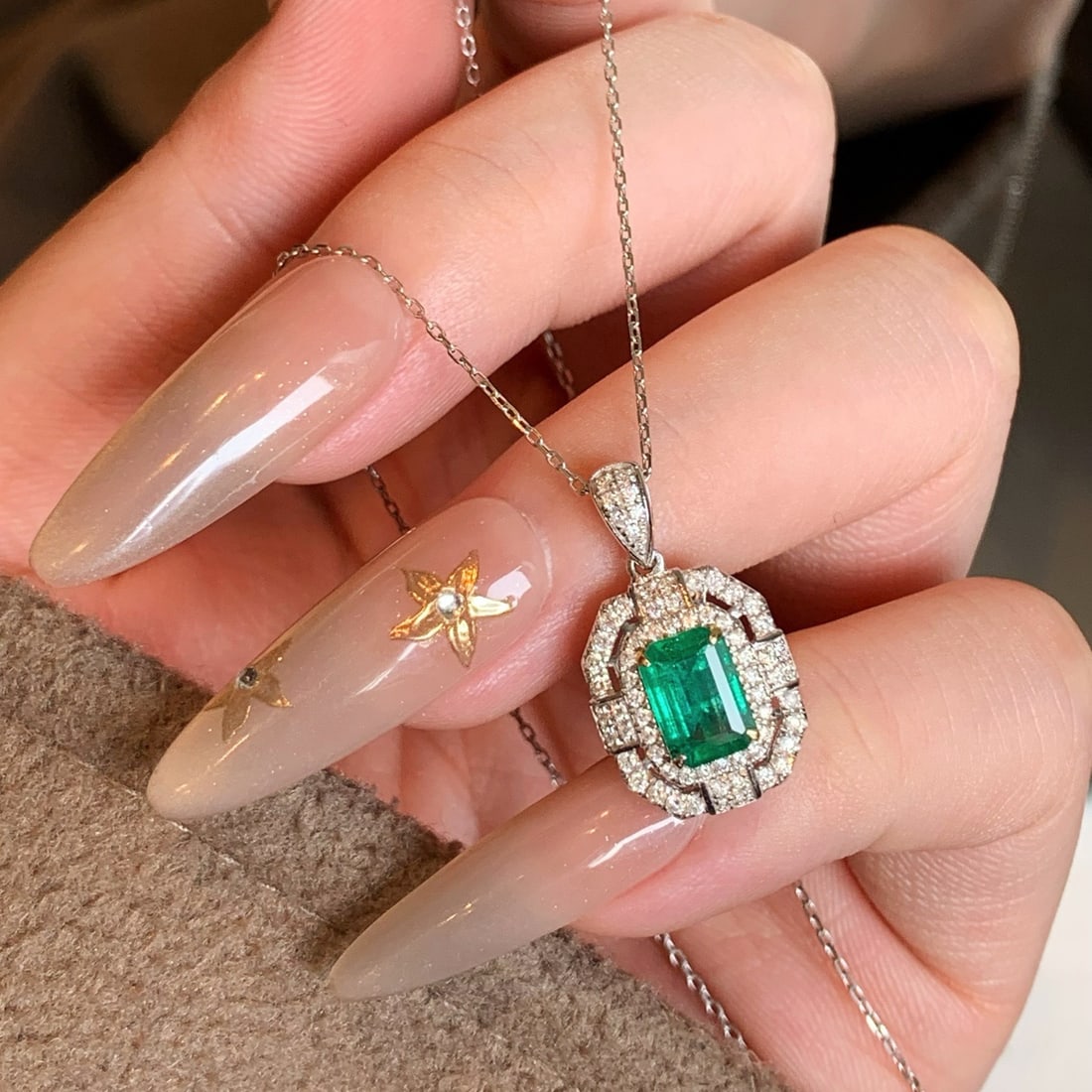 14k Gold 1.41 Ctw Vivid Green Natural Emerald & Diamond Pendant( Without Chain ) - 6