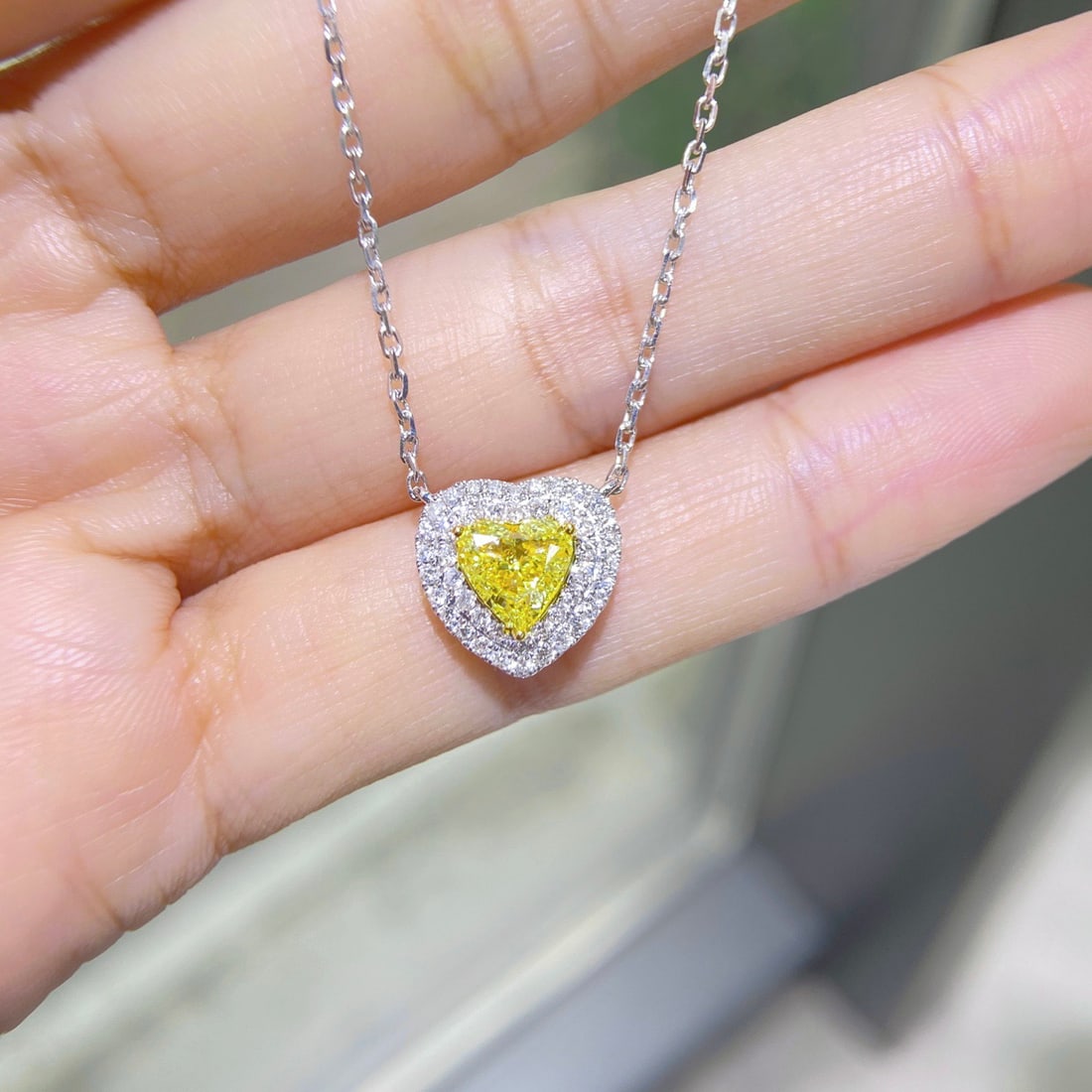 Gia Certified 14k Gold 1.30 Ctw Natural Yellow Diamond & Diamond Necklace: Ref:231110447 // gold content:14k gold // main gemstone:yellow diamond // certified:gia // shape:heart // carat weight:1. 00ct // clarity grade:vs2 // color:yellow // treatment:natural //