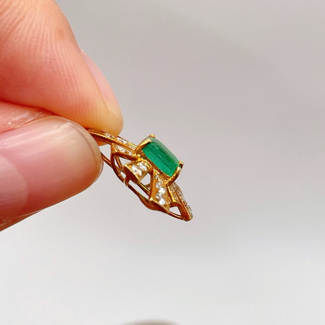 14k Gold 1.07 Ctw Vivid Green Natural Emerald & Diamond Pendant( Without Chain ) - 4