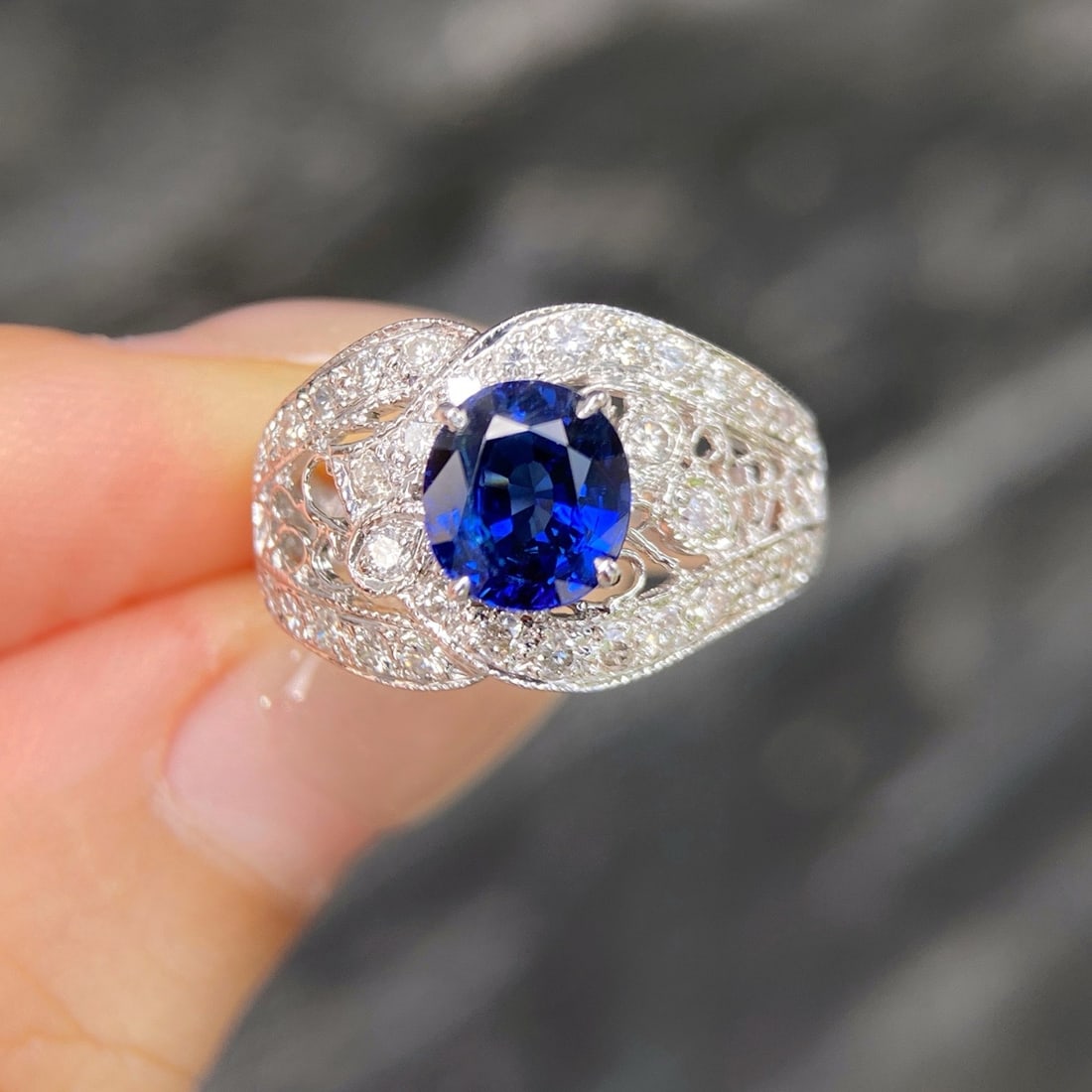 Express Shipping 18k Gold 1.95 Ctw Natural Sapphire & Diamond Ring (1 of 4)