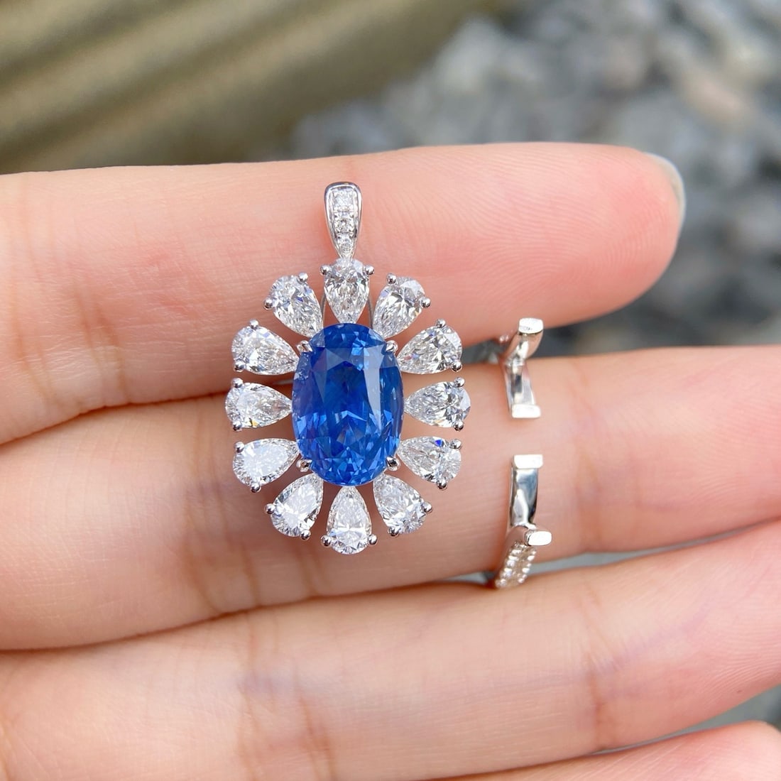 Express Shipping 18k Gold 8.07 Ctw Natural Sapphire & Diamond Ring/pendant( Without Chain ) - 3