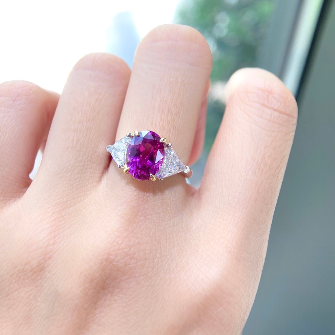 Express Shipping 18k Gold 6.11 Ctw Natural Sapphire & Diamond Ring - 4