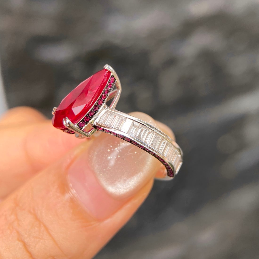 Express Shipping Grs(gemstone Reports) Certified Express Shipping 18k Gold 3.93 Ctw Burma Natural... - 3