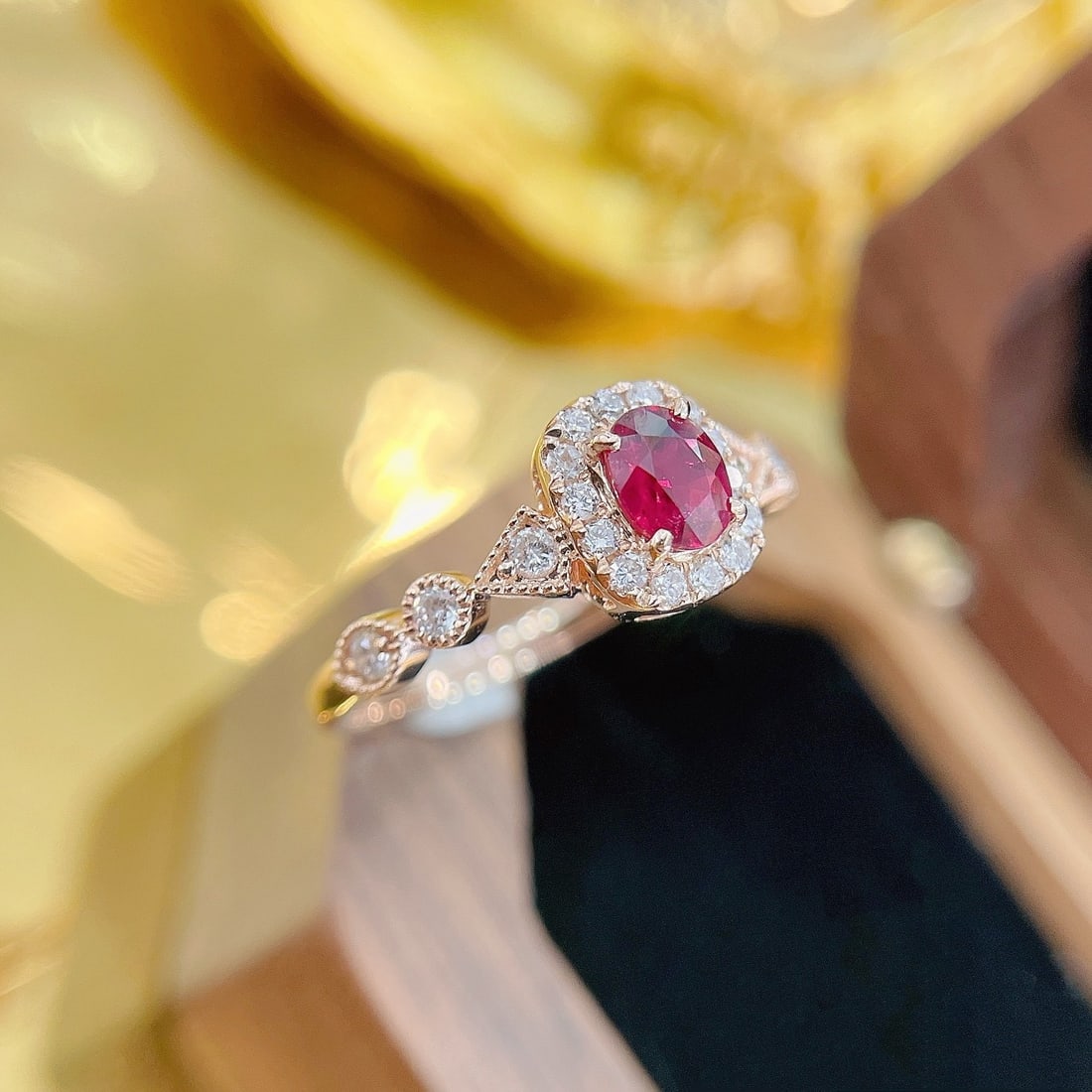 Express Shipping 18k Gold 0.51 Ctw Natural Ruby & Diamond Ring - 4