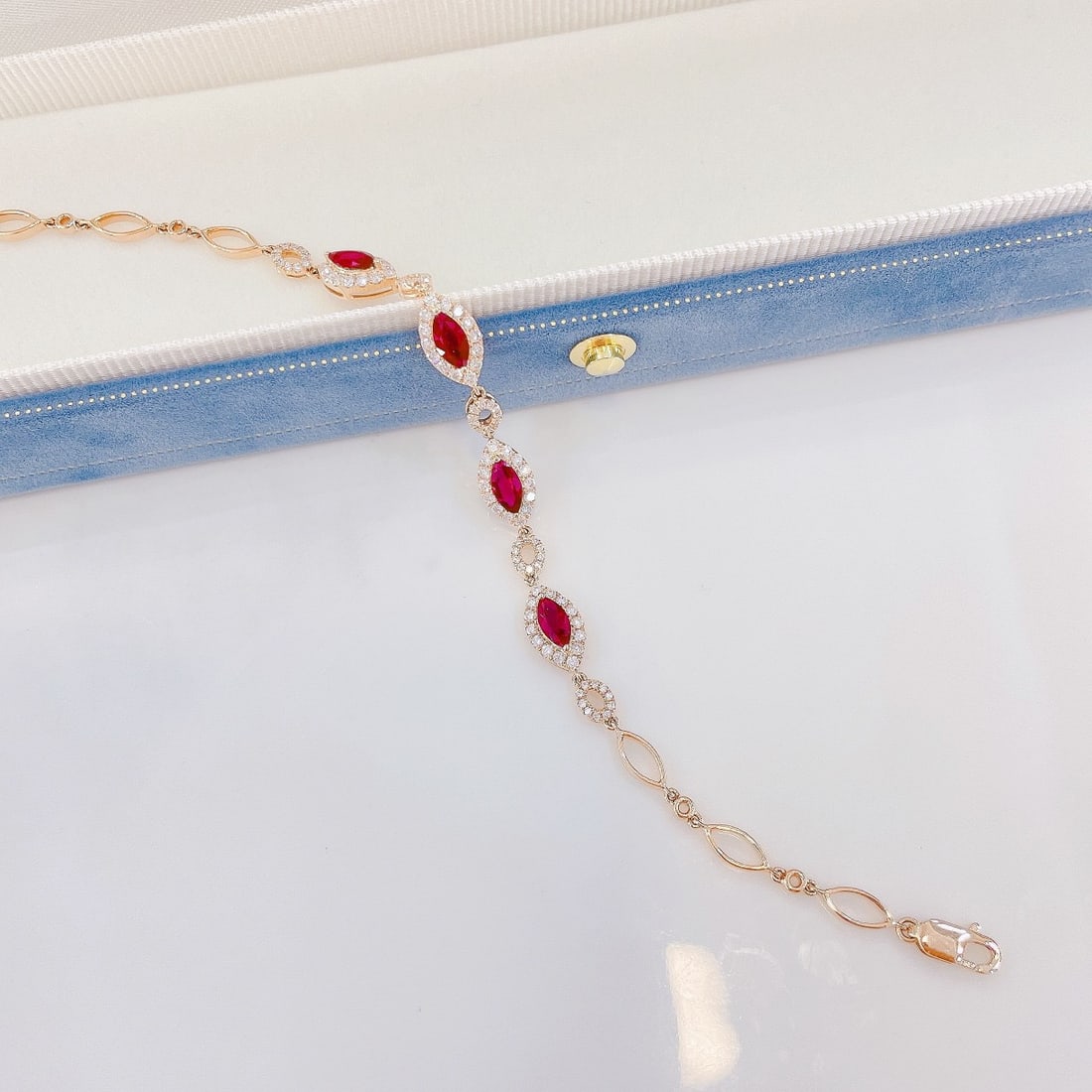 Express Shipping 18k Gold 1.59 Ctw Natural Ruby & Diamond Bracelet (1 of 4)