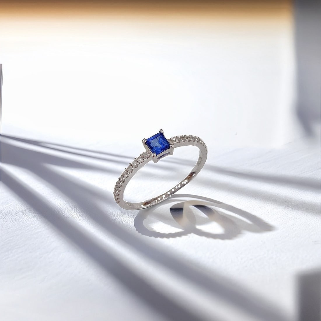 Express Shipping 18k Gold 0.41 Ctw Natural Sapphire & Diamond Ring - 2