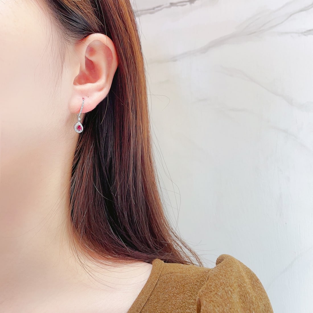 Express Shipping 18k Gold 0.68 Ctw Vivid Red Natural Ruby & Diamond Earrings - 3