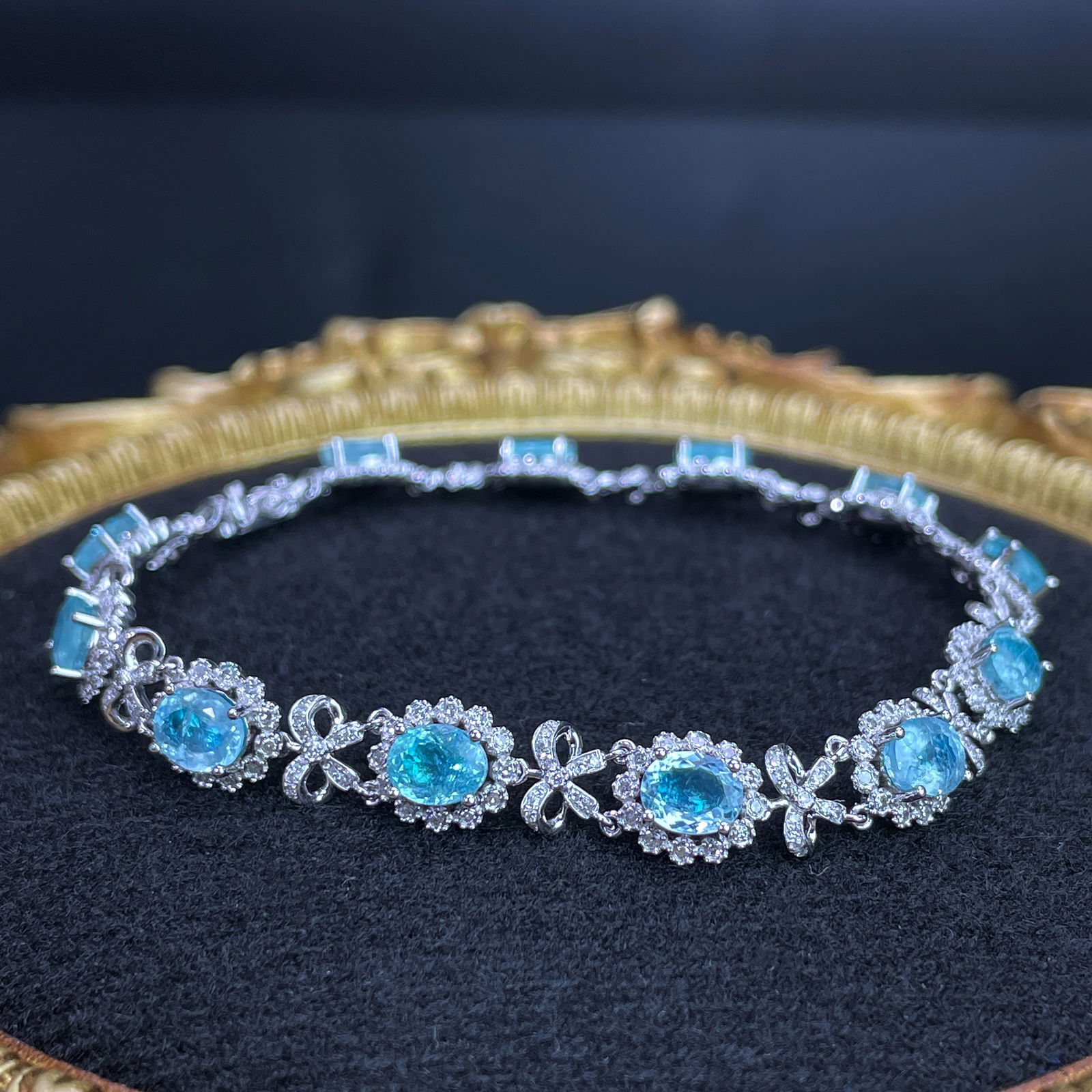 14k Gold 6.2 Ct Natural Paraiba Tourmaline & Diamond Bracelet - 5
