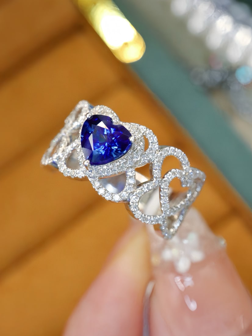 14k Gold 1.67 Ctw Vivid Blue Natural Sapphire & Diamond Ring - 3