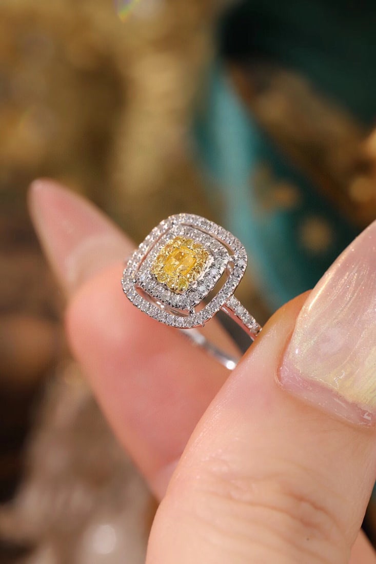 14k Gold 0.55 Ctw Natural Yellow Diamond & Diamond Ring - 4