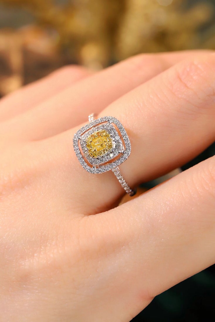 14k Gold 0.55 Ctw Natural Yellow Diamond & Diamond Ring - 7