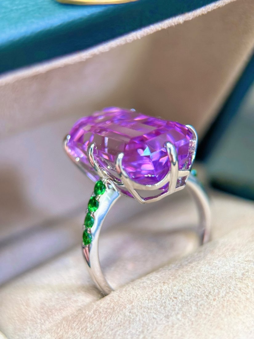 14k Gold 17.11 Ctw Natural Kunzite & Tsavorite Ring - 5