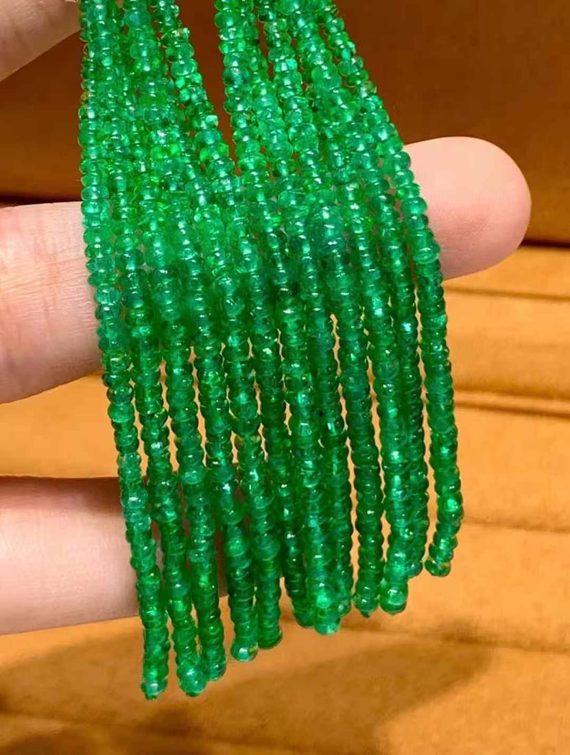 14k Gold 41 Ct Natural Emerald & Diamond Earrings - 4