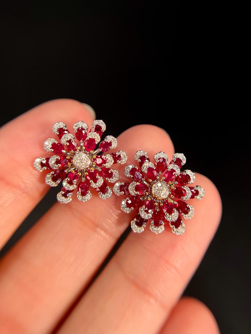 14k Gold 3.36 Ct Natural Ruby & Diamond Earrings: Ref:231111112 // gold content:14k gold // main gemstone:ruby // shape:oval // carat weight:3. 36ct // color:pigeonblood red // treatment:natural // // adjacent gemstone 2 : diamond // shape:round // c