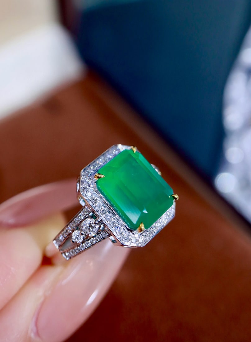 14k Gold 4.16 Ctw Natural Emerald & Diamond Ring - 3