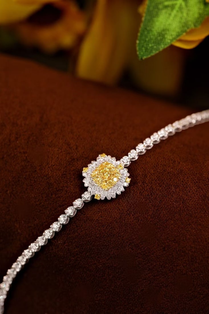 14k Gold 0.58 Ct Natural Color Diamond Bracelet (1 of 6)