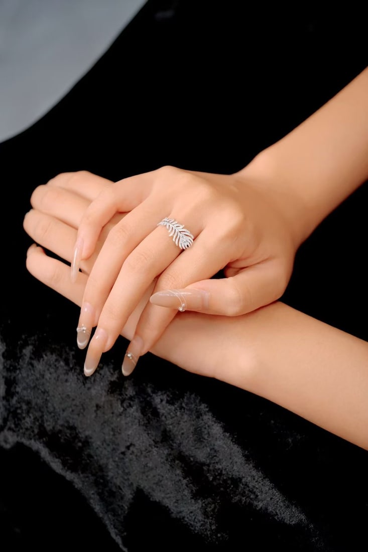 14k Gold 0.45 Ct Natural H Diamond Ring - 4