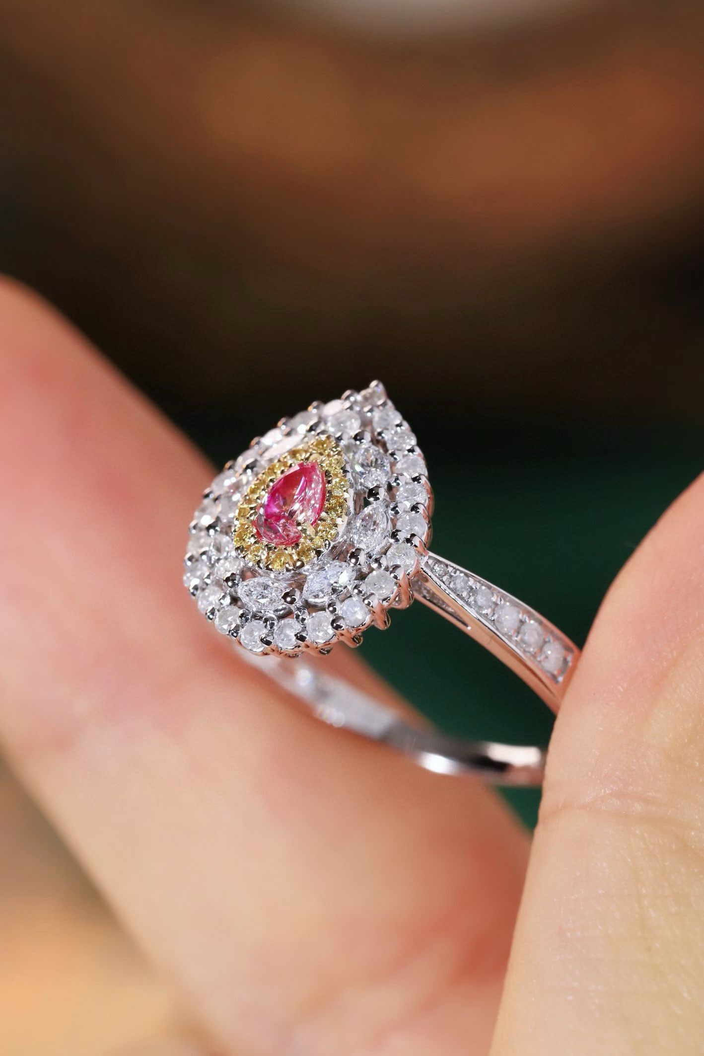 14k Gold 0.78 Ctw Natural Pink Diamond & Diamond Ring - 4