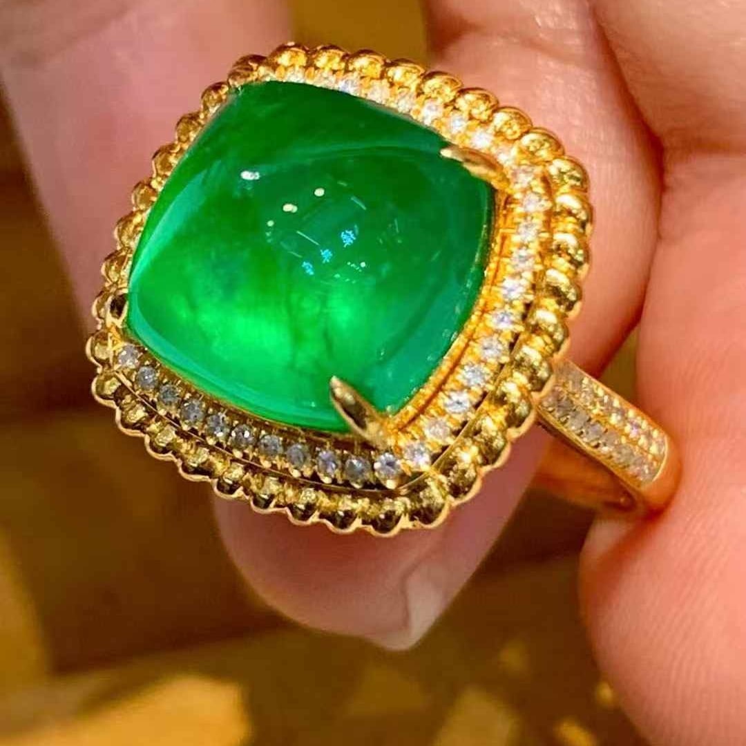 14k Gold 5.6 Ct Natural Emerald & Diamond Ring - 3