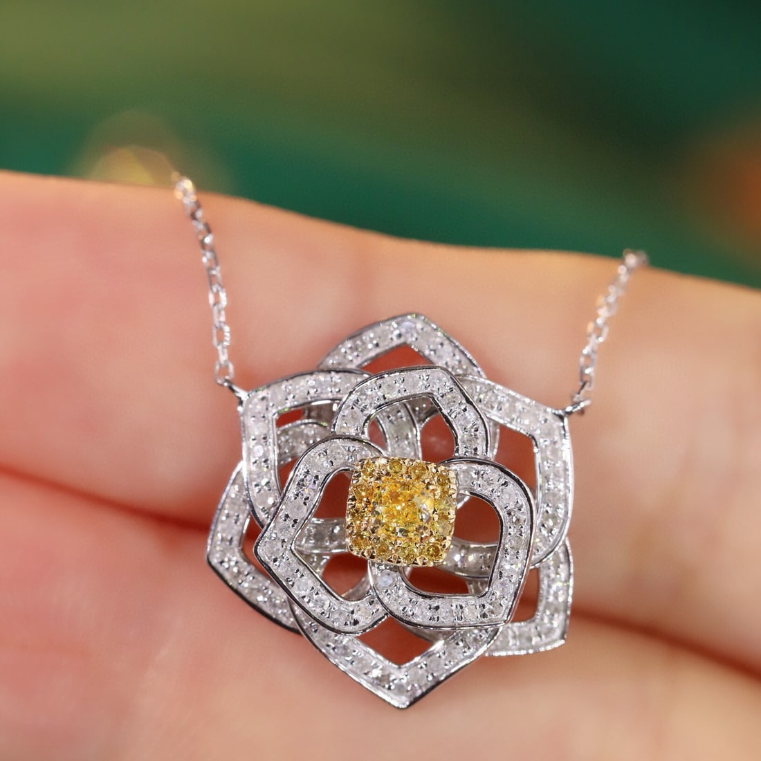 14k Gold 0.65 Ctw Natural Yellow Diamond & Diamond Necklace - 2