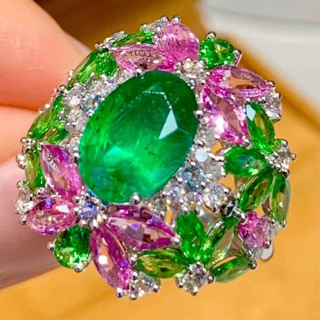 14k Gold 1.96 Ct Vivid Green Natural Emerald & Diamond Ring - 2