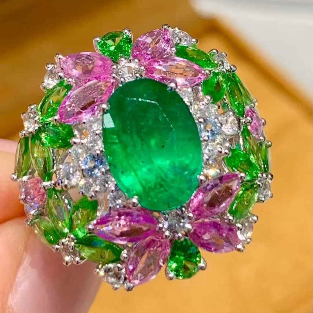 14k Gold 1.96 Ct Vivid Green Natural Emerald & Diamond Ring - 5