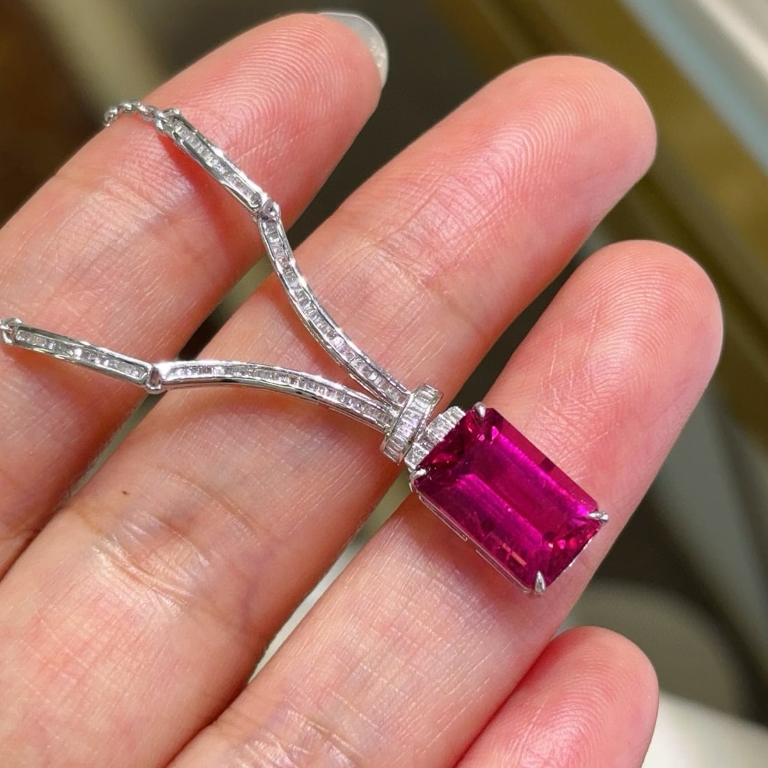 14k Gold 4.3 Ct Natural Tourmaline & Diamond Necklace - 3