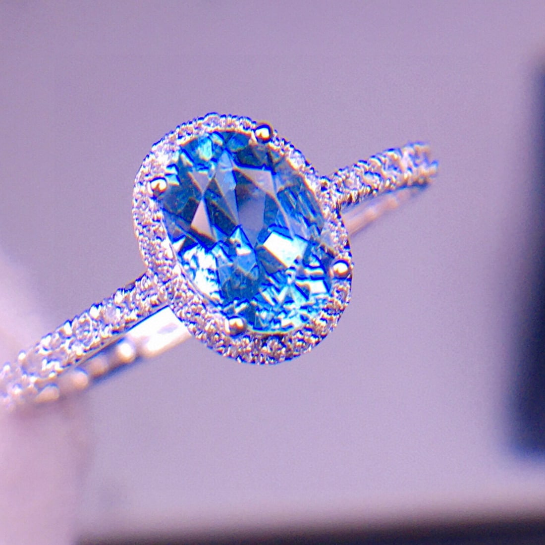 14k Gold 1.1 Ct Natural Aquamarine & Diamond Ring - 4