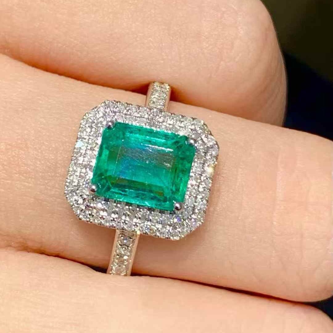 14k Gold 1.68 Ct Natural Emerald & Diamond Ring - 3