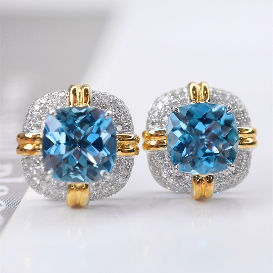 14k Gold 2.58 Ctw Natural Aquamarine & Diamond Earrings: Ref:231112009 // gold content:14k gold // main gemstone:aquamarine // shape:cushion // carat weight:2. 15ct // color:santa maria color // treatment:natural // // adjacent gemstone 2 : diamond //