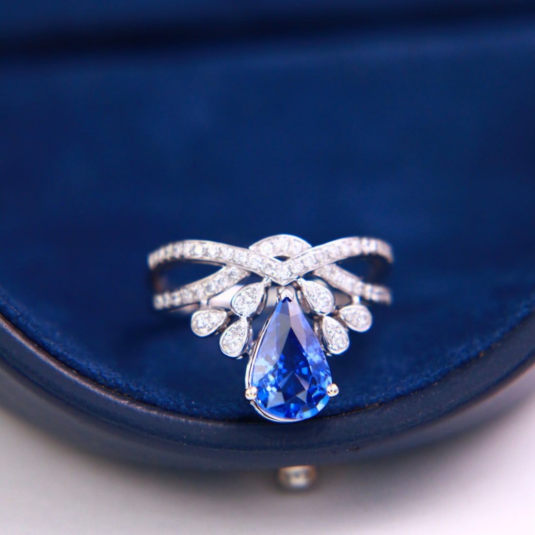 14k Gold 2.00 Ctw Natural Sapphire & Diamond Ring - 3