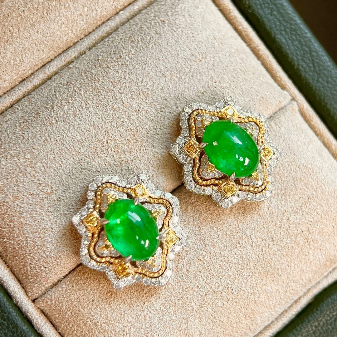 14k Gold 3.84 Ctw Vivid Green Natural Emerald & Diamond Earrings - 3